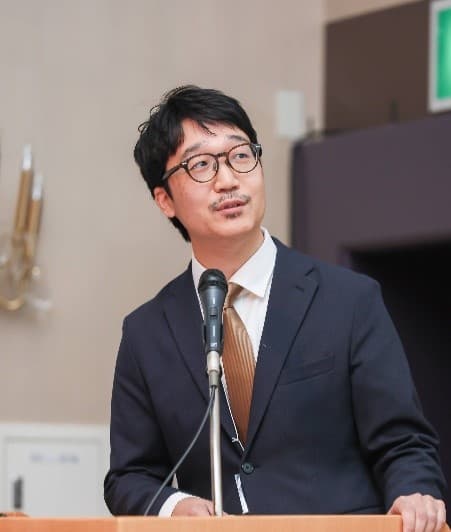 TS.BS. Arata Oda